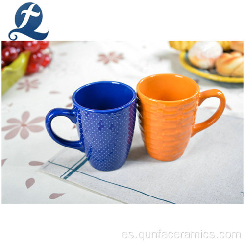 Tazas de té coloridas impresas vendedoras calientes con asa